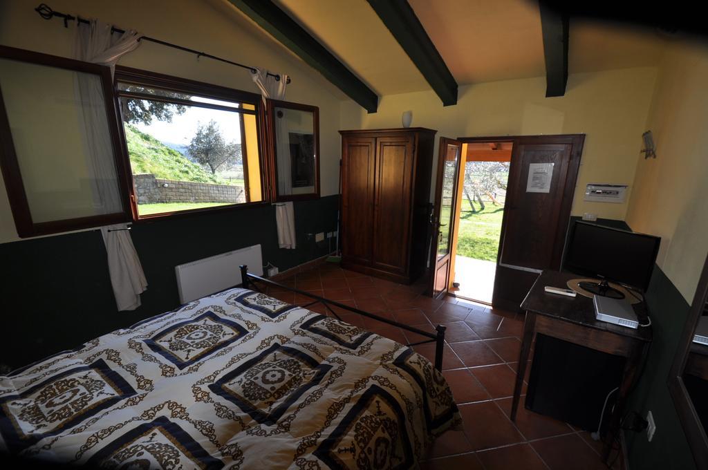 スカルリーノ Agriturismo Il Cerrosugheroヴィラ 部屋 写真