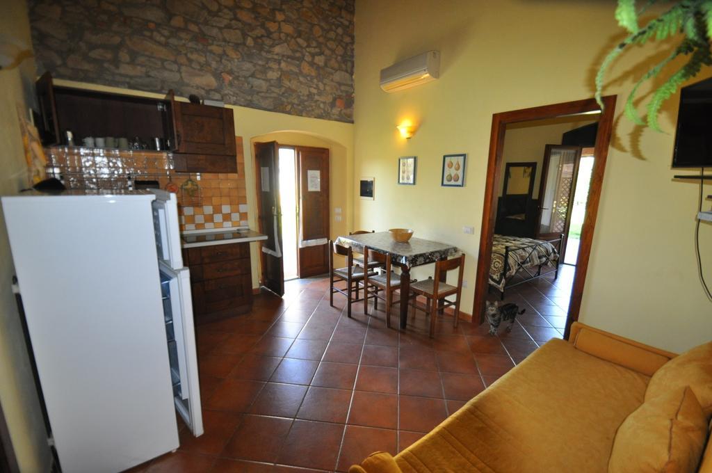 スカルリーノ Agriturismo Il Cerrosugheroヴィラ 部屋 写真