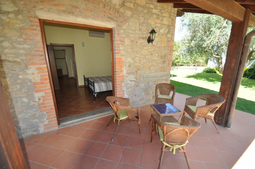 スカルリーノ Agriturismo Il Cerrosugheroヴィラ 部屋 写真