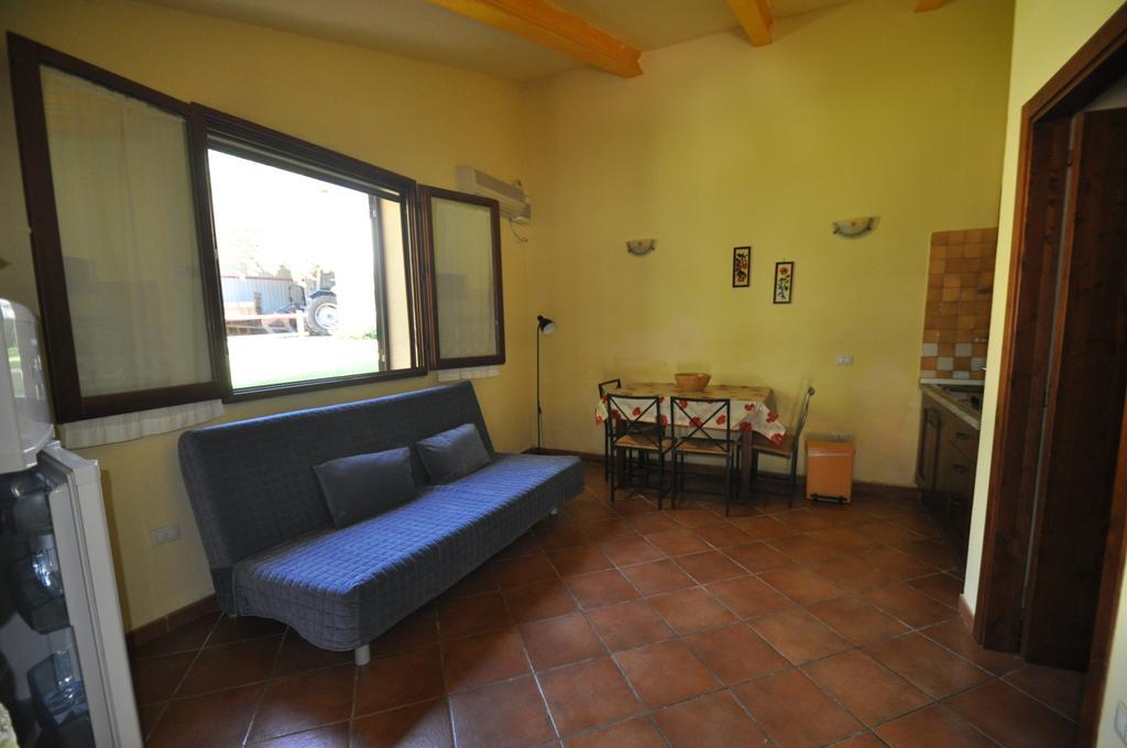 スカルリーノ Agriturismo Il Cerrosugheroヴィラ 部屋 写真